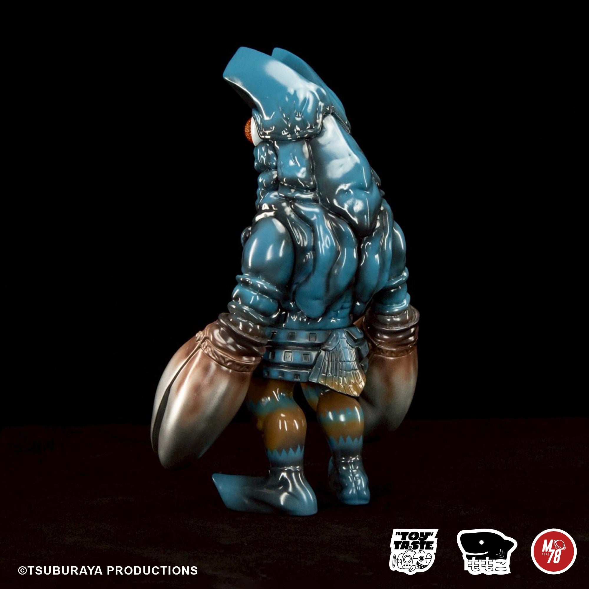巴魯坦星人 Alien Baltan【1st Colourway】 MOMOCO STUDIO