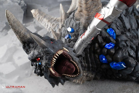 Ultraman VS Black King 1/4 Scale Exclusive Edition Statue